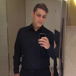 Meet your Posher, Javi